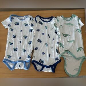 3 pack Kyte baby bodysuits size 3-6 months. EUC